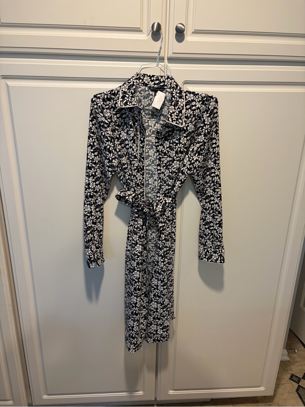 Brooks Brothers Floral Printed Wrap Dress with Tie Waist Long Sleeve size 10